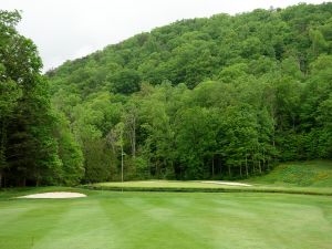 Cascades 16th Green